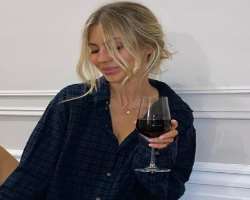 Beatrice Bouchard consuming alcohol